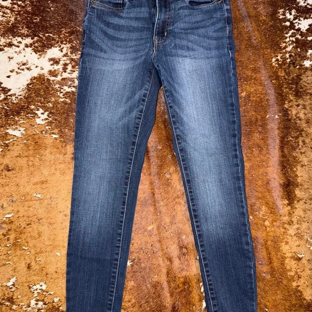 Aeropostale Women's Blue and Navy Jeans